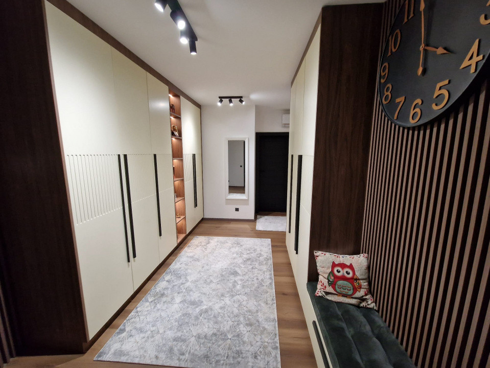 Apartament 3 camere, 82 mp, 2 terase, parcare si boxa, Frunzișului