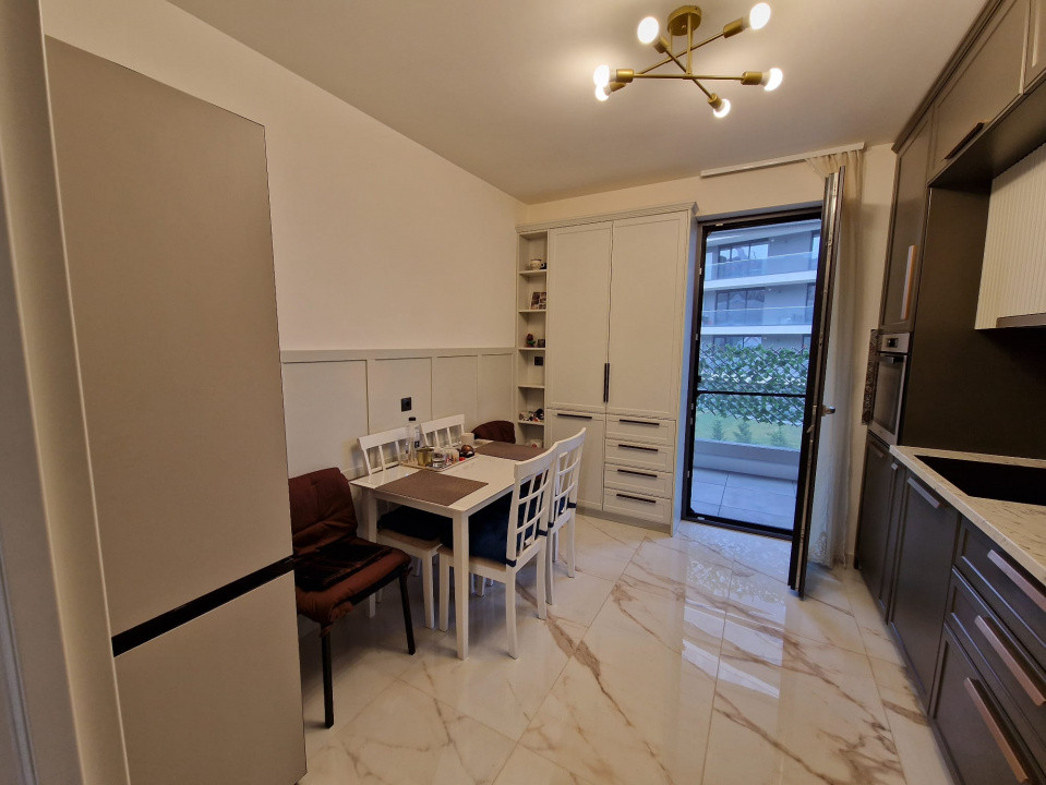 Apartament 3 camere, 82 mp, 2 terase, parcare si boxa, Frunzișului
