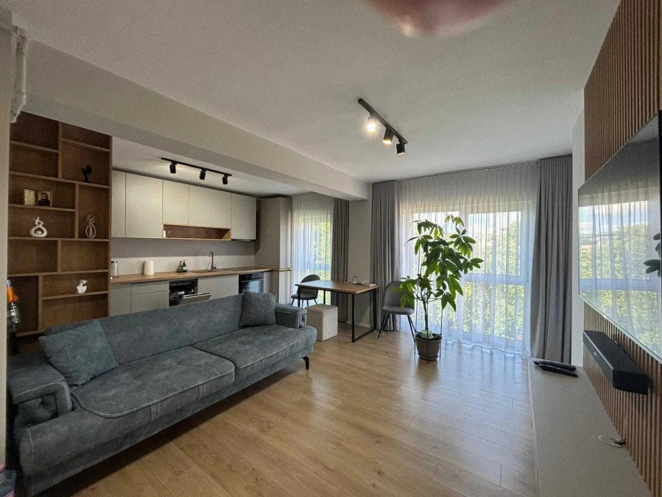 Apartament cu 2 camere, la cheie, etaj intermediar, Calea Baciului
