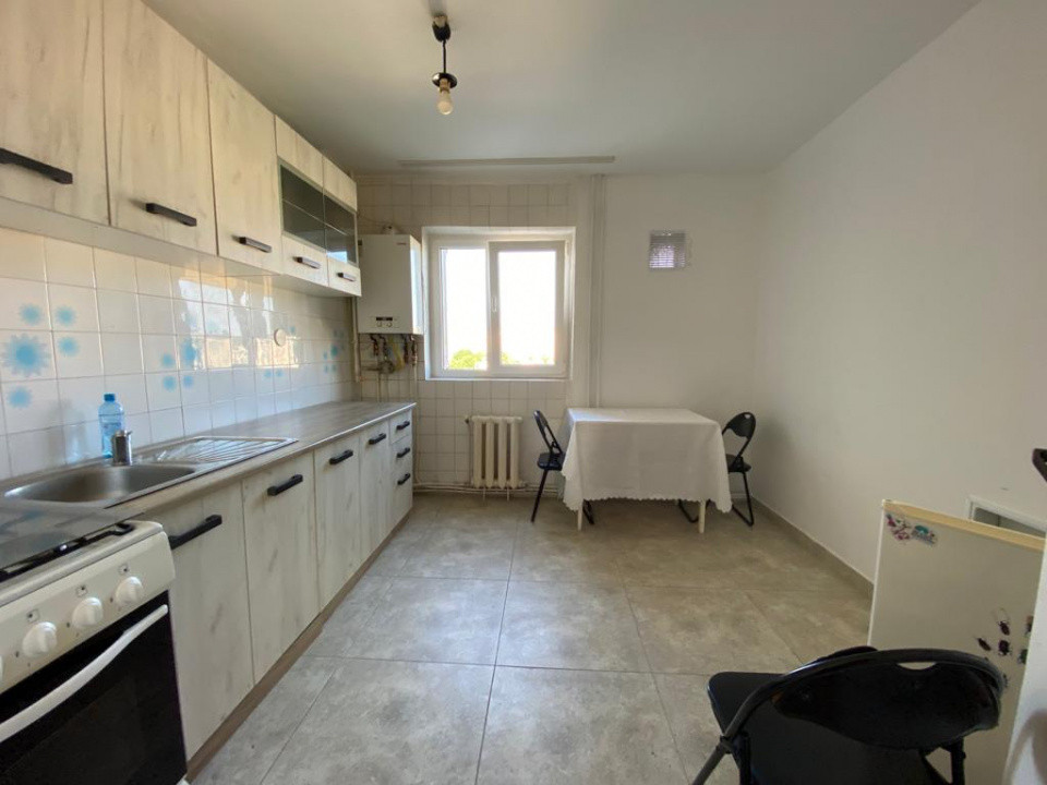 Apartament cu 3 camere decomandate, 67 mp , zona străzii Primăverii