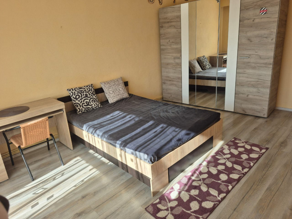 Apartament cu 3 camere decomandate, 67 mp , zona străzii Primăverii