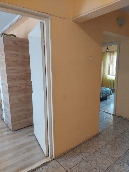 Apartament cu 3 camere decomandate, 67 mp , zona străzii Primăverii