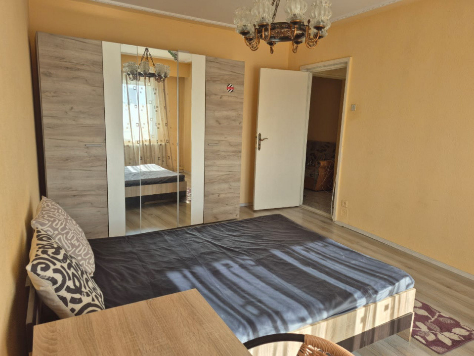 Apartament cu 3 camere decomandate, 67 mp , zona străzii Primăverii