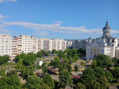 Apartament cu 3 camere decomandate, 67 mp , zona străzii Primăverii