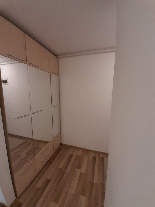 Apartament 3 camere decomandate cu 2 parcari si boxa, zona BMW