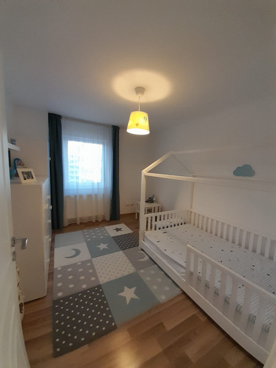Apartament 3 camere decomandate cu 2 parcari si boxa, zona BMW