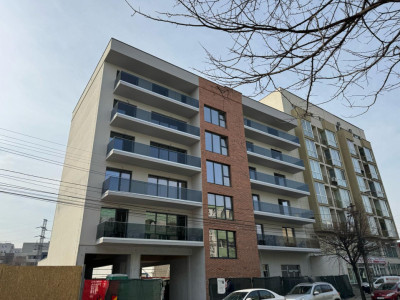 Apartament cu 2 camere, et intermediar, zona semicentrala