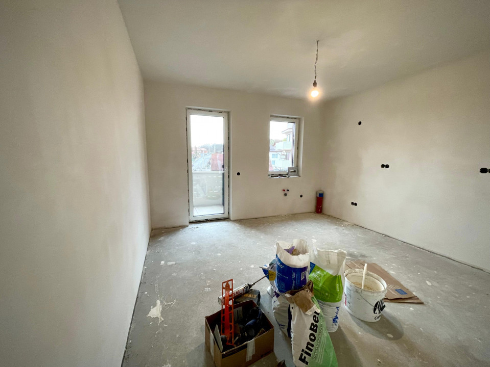 Apartament 3 camere, 91.43 mp + 2 balcoane, strada Oasului
