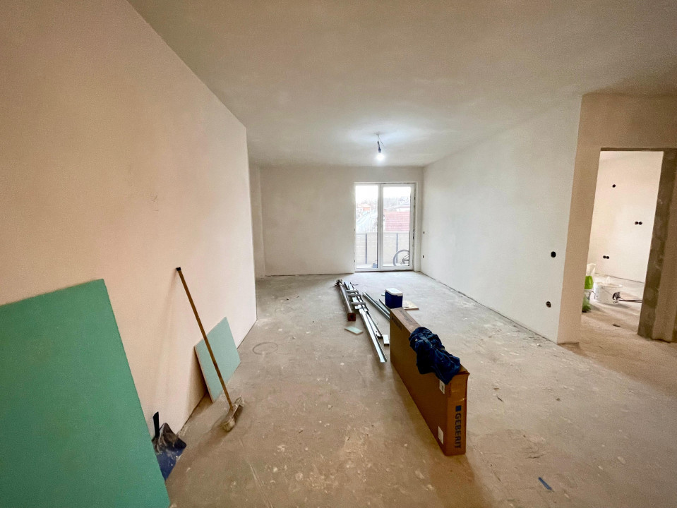 Apartament 3 camere, 91.43 mp + 2 balcoane, strada Oasului