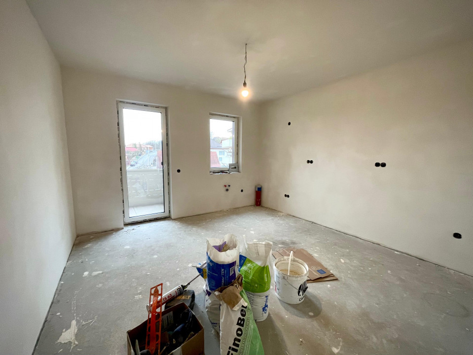 Apartament 3 camere, 91.43 mp + 2 balcoane, strada Oasului