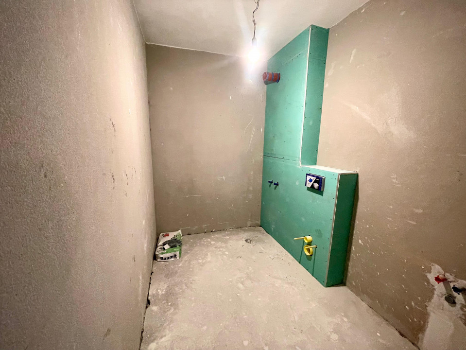 Apartament 3 camere, 91.43 mp + 2 balcoane, strada Oasului