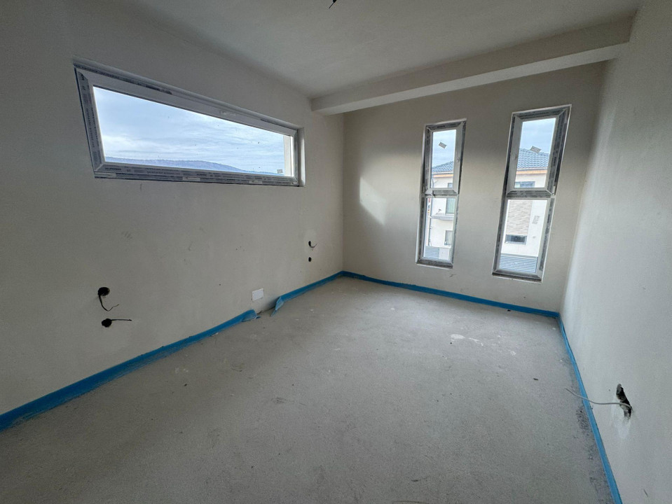 Duplex 120 mp, Terasa , Garaj , Gradina, zona Valea Chintaului!