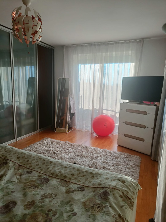 Apartament 3 camere de 100m2, etaj 1 , Andrei Muresanu!