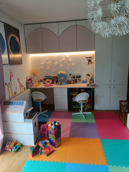 Apartament 3 camere de 100m2, etaj 1 , Andrei Muresanu!