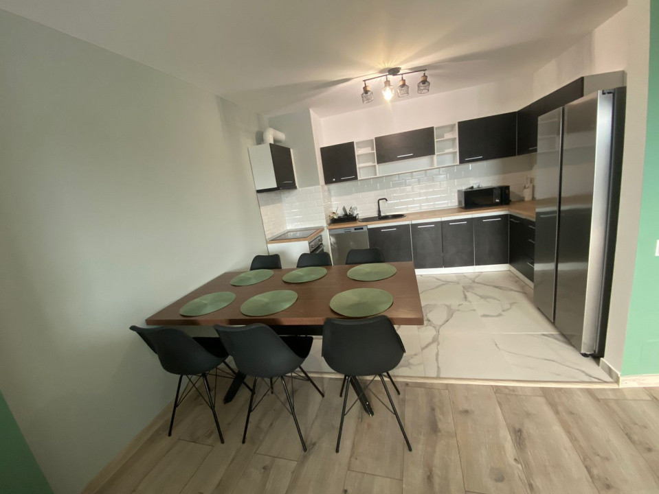 Semicentral Penthouse 3 camere 85 mp + terasă panoramică 2 parcari subterane