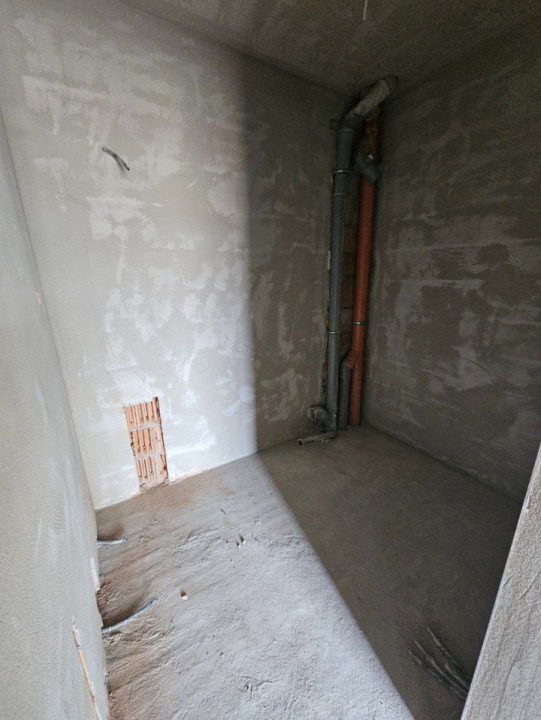 Apartament 3 camere, doua bai, orientare Sud , Baciu Regal 