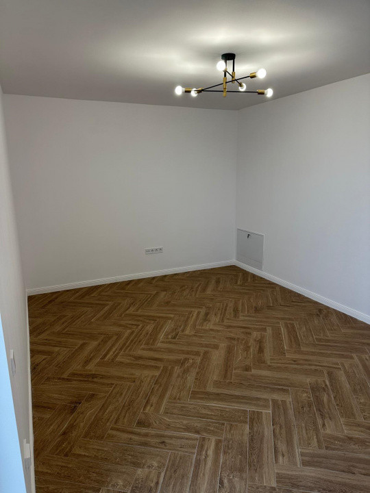 Apartament 3 camere, doua bai, orientare Sud , Baciu Regal 