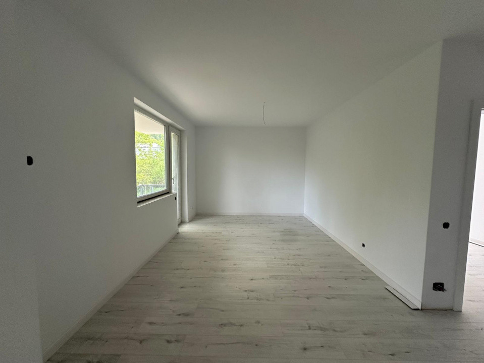 Apartament cu 2 camerele 1 minut de mers pe jos pana la Vivo