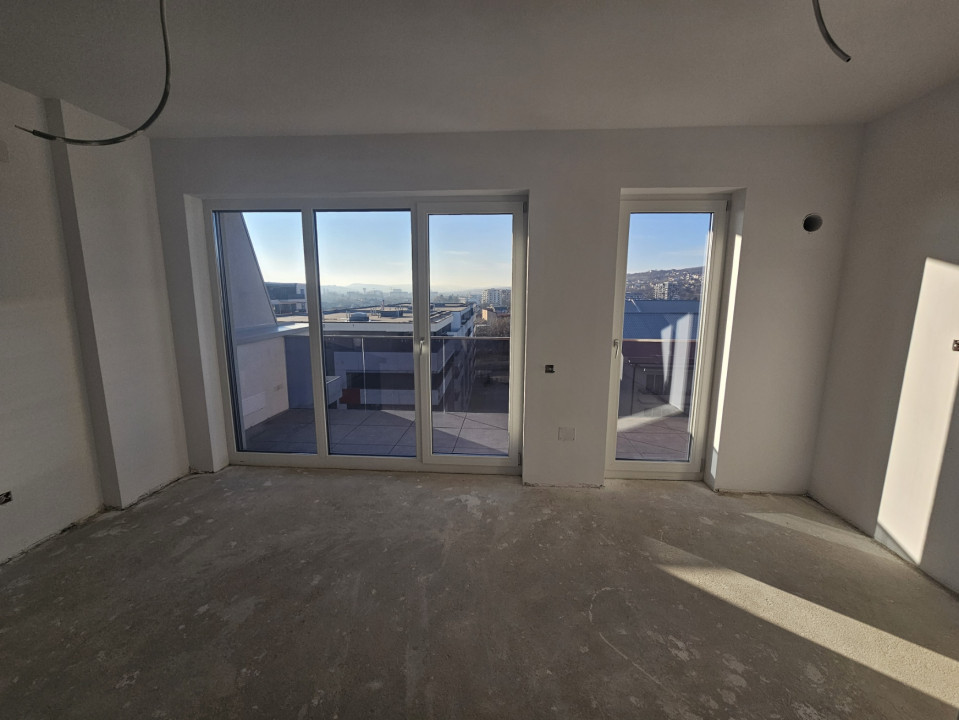 Apartament 4 camere bloc nou zona Intre Lacuri 