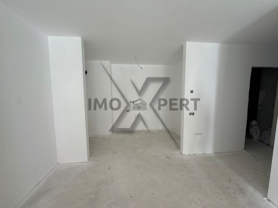 Apartament 4 camere bloc nou zona Intre Lacuri 