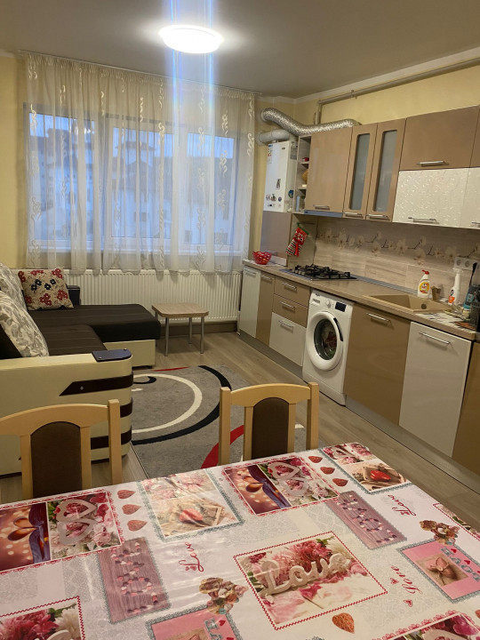 Apartament cu 3 camere etaj intermediar zona Petrom Baciu 