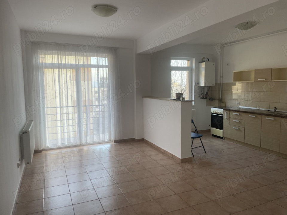 Apartament cu 3 camere, 2 balcoane, 1 terasa, 68mp utili, Manastur zona Nora