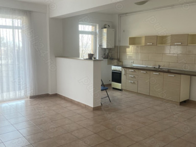 Apartament cu 3 camere, 2 balcoane, 1 terasa, 68mp utili, Manastur zona Nora