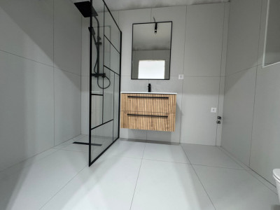 Apartament modern cu terasa spatioasa in bloc nou cu CF, NZEB