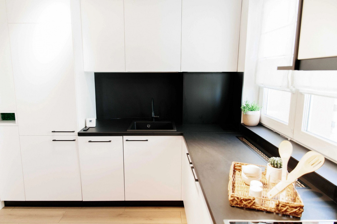 Apartament cu 2 camere în zona Piața Flora 