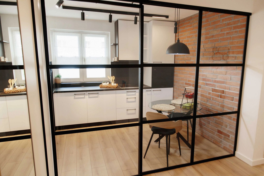 Apartament cu 2 camere în zona Piața Flora 