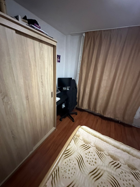 Apartament decomandat,3 camere,2 bai  cartier Intre lacuri