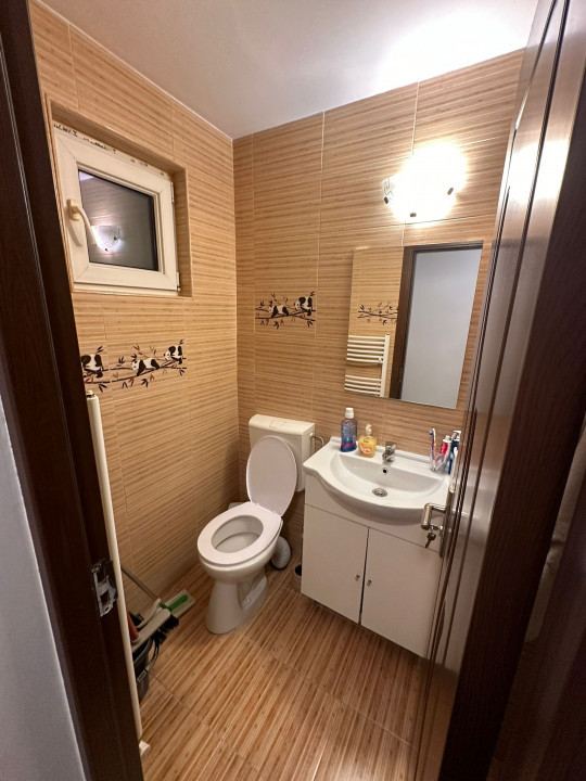 Apartament decomandat,3 camere,2 bai  cartier Intre lacuri