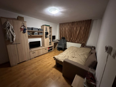 Apartament decomandat,3 camere,2 bai  cartier Intre lacuri