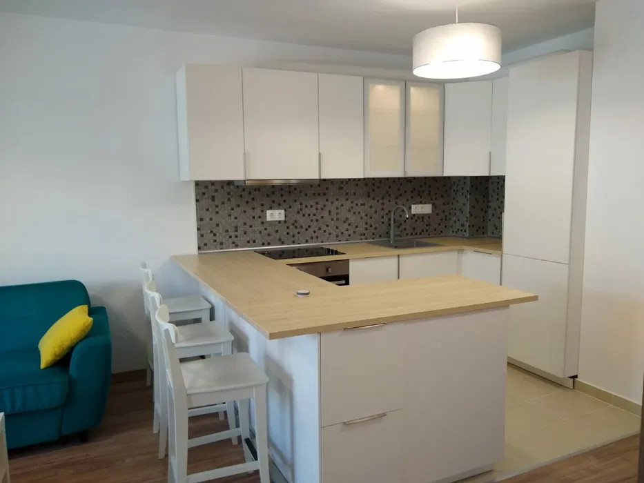 Apartament 2 camere, etaj intermediar, Buna ziua 