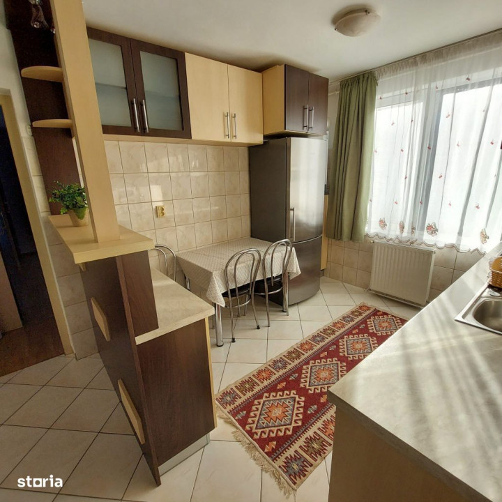 Apartament de 3 camere, etaj intermediar, cartier Europa