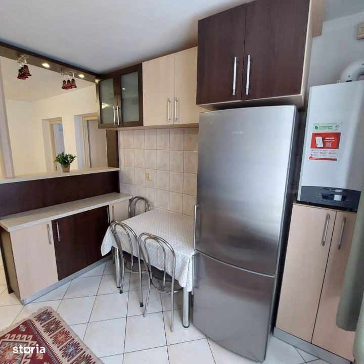 Apartament de 3 camere, etaj intermediar, cartier Europa