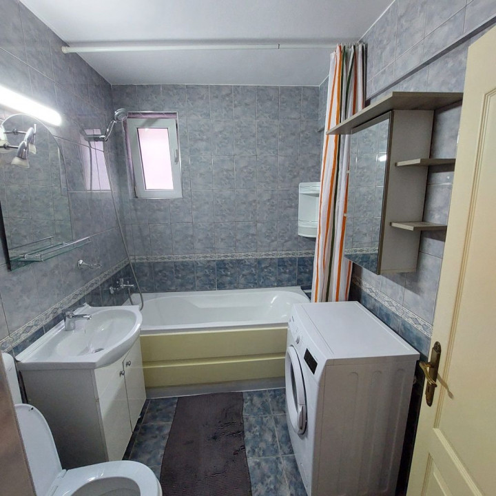 Apartament de 3 camere, etaj intermediar, cartier Europa