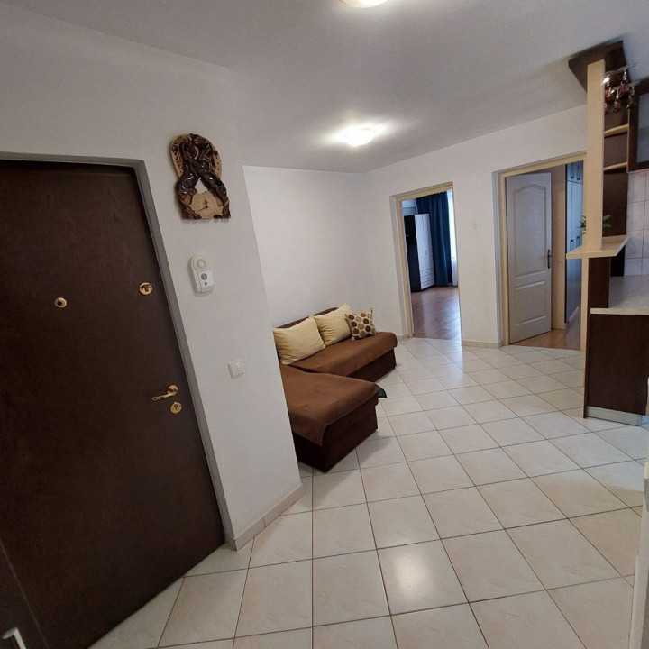 Apartament de 3 camere, etaj intermediar, cartier Europa