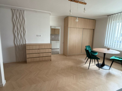 Studio spațios cu nișă de dormit | 45 mp utili | Parter | Mobilat
