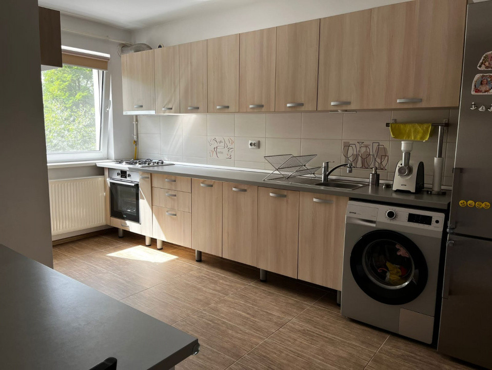 Apartament 2 camere de vânzare, 64 mp la cheie, zona Vivo/BMW, cu parcare