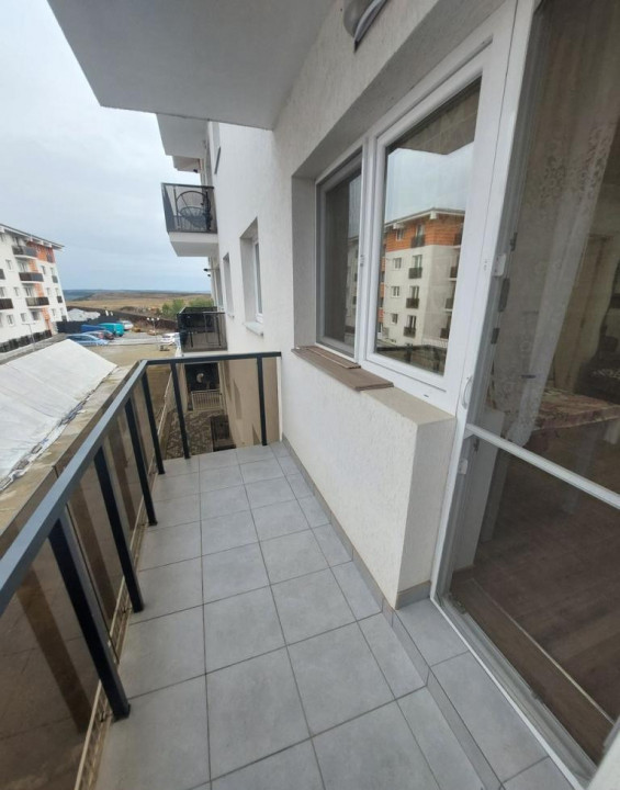 Apartament 2 camere, etaj intermediar, Apahida