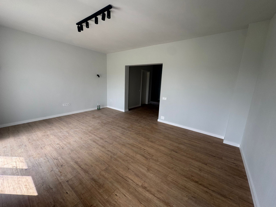 Duplex, Finisat, 4 camere, 3 bai, Teren 370 , Complex Nou!
