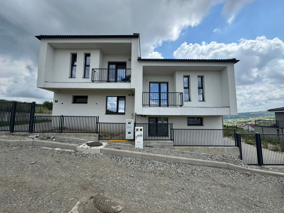 Duplex, Finisat, 4 camere, 3 bai, Teren 370 , Complex Nou!