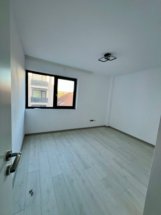 Apartament 3 camere – 69,8 mp + balcon, parcare subterană