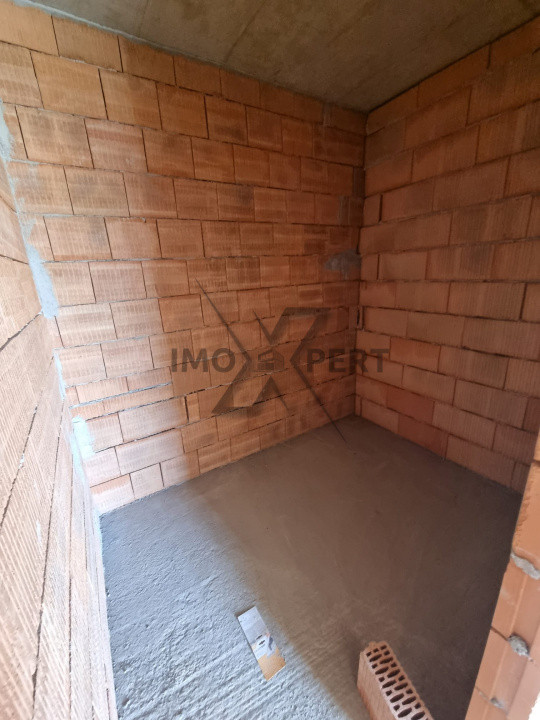 Apartament 3 camere, doua bai, orientare Vest , Baciu Regal 