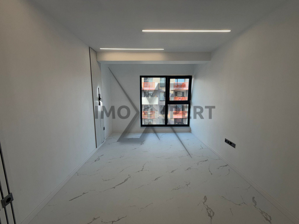 Apartament 3 camere, terasa 20 mp, 2 bai, zona Vivo 