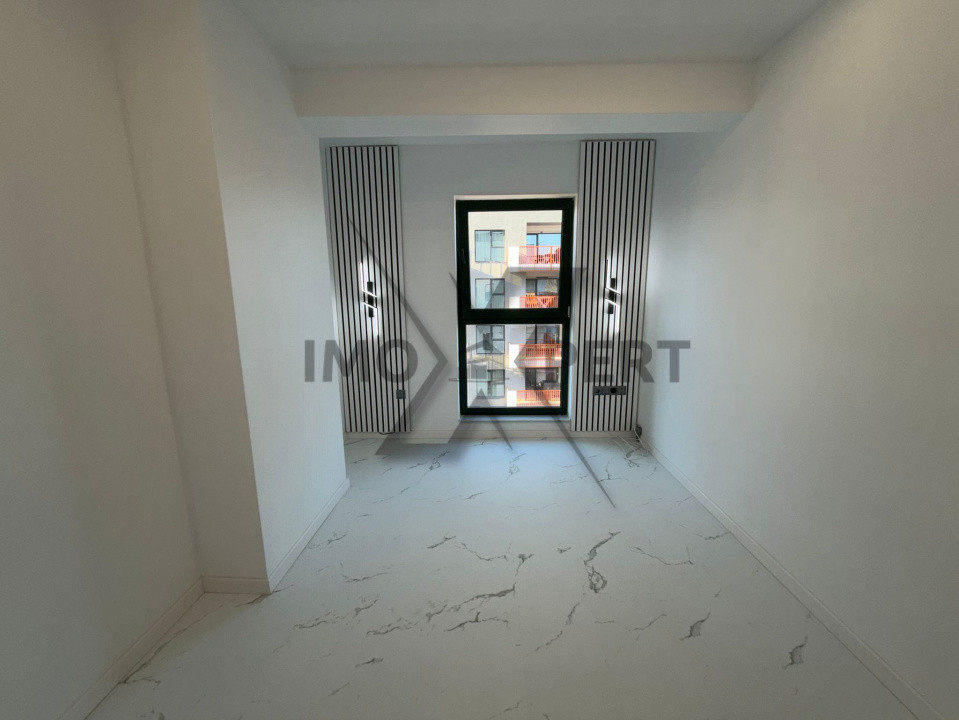 Apartament 3 camere, terasa 20 mp, 2 bai, zona Vivo 