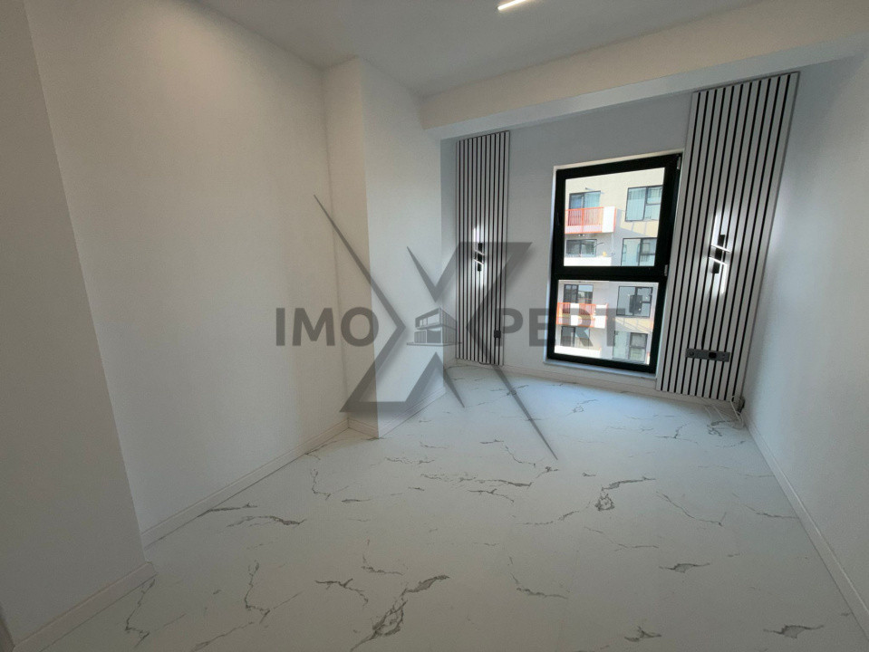 Apartament 3 camere, terasa 20 mp, 2 bai, zona Vivo 
