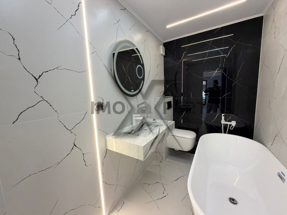 Apartament 3 camere, terasa 20 mp, 2 bai, zona Vivo 