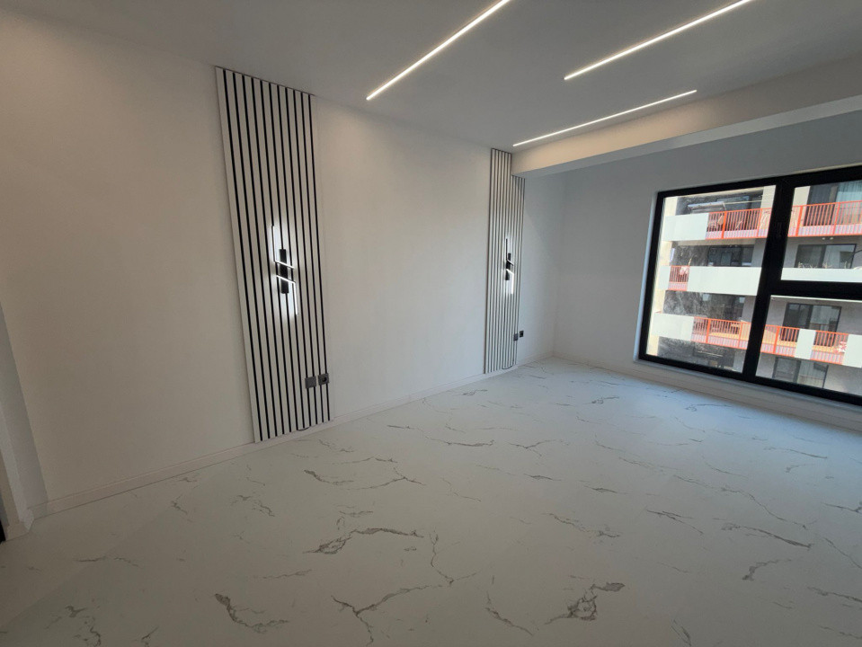 Apartament 3 camere, terasa 20 mp, 2 bai, zona Vivo 